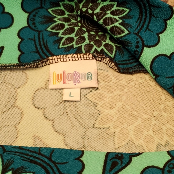 Beautiful LulaRoe Skirt - Picture 3 of 4